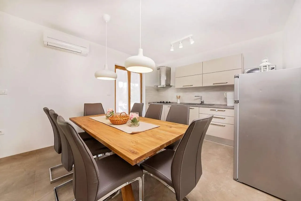 Villa Flora Krsan Holiday home