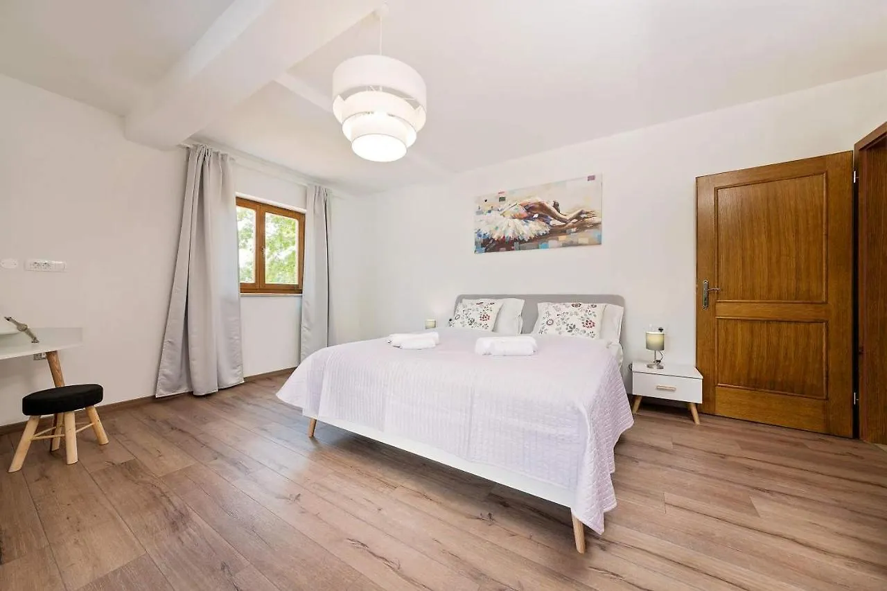 Holiday home Villa Flora Krsan Croatia