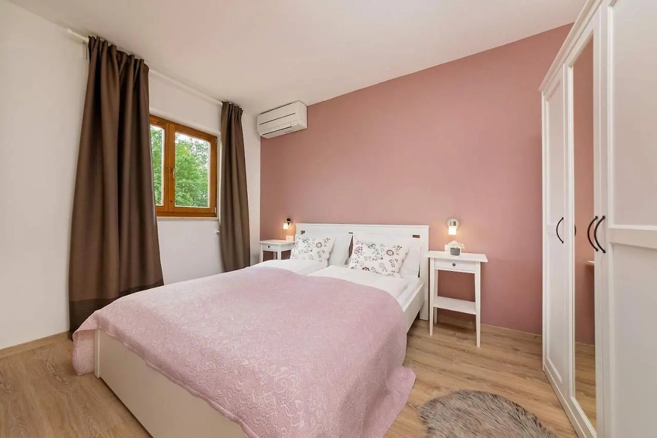 Villa Flora Krsan